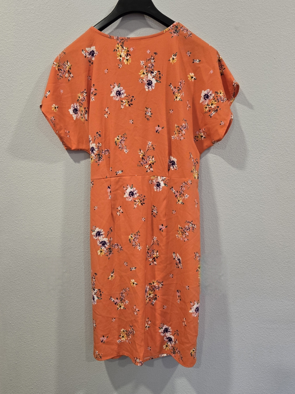Studio B Orange Floral Wrap Dress with Tie Waist NWT L - Picture 2 of 5